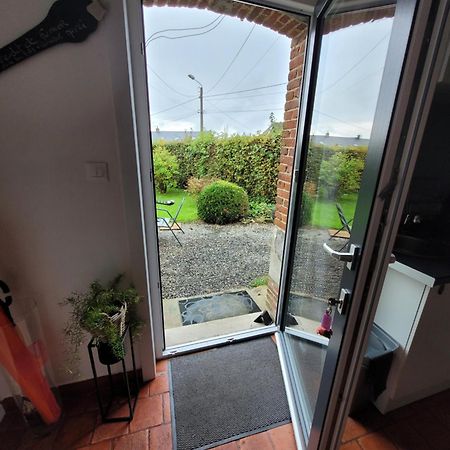 Studio Bienvenue Du Cote De Chez Nous Avec Jardin Privatif Wignehies Exterior foto