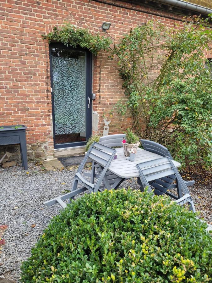 Studio Bienvenue Du Cote De Chez Nous Avec Jardin Privatif Wignehies Exterior foto