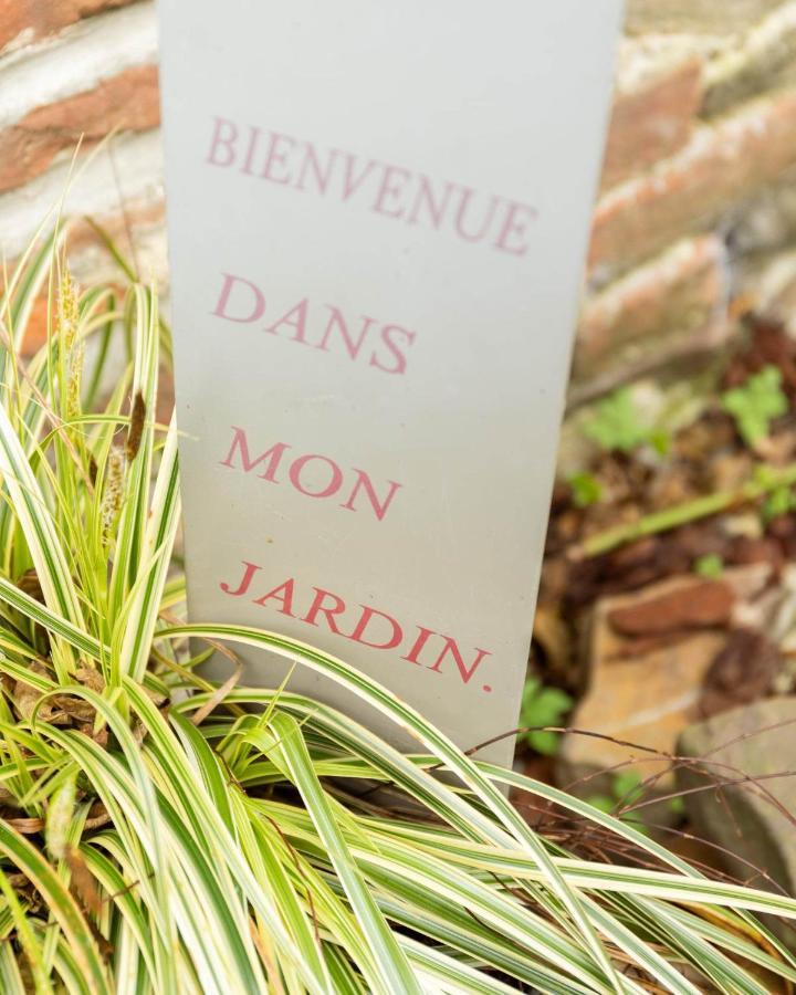 Studio Bienvenue Du Cote De Chez Nous Avec Jardin Privatif Wignehies Exterior foto